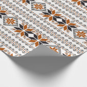 Geometrisches braunes und weißes Stammmuster Geschenkpapier (Ecke)
