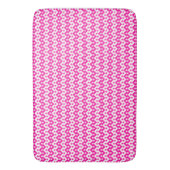 Geometrisches Candy Pink White Girly Pattern Badematte (Vorderseite Vertikal)