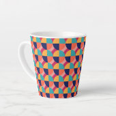 GEOMETRISCHES DESIGN. MILCHTASSE (Linke Ecke)