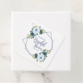 Geometrisches Dusty Blue Floral Brautparty Geschenkanhänger (Beispiel)