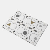 Geometrisches Gateway - Minimal modernes Schwarzes Fußmatte (Schrägansicht)