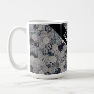 Geometrisches, graues, weißes und schwarzes Hexago Kaffeetasse