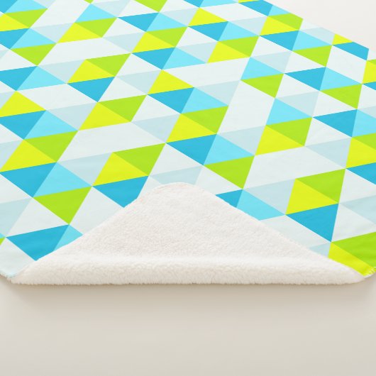 Geometrisches, grünes und blaues Dreieck Modernes  Sherpadecke (3/4)