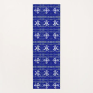 Geometrisches Kunstmuster Saphir blau weiß grau Yogamatte
