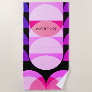 Geometrisches lila Schwarz-Rosa-Design, Name/Monog Strandtuch