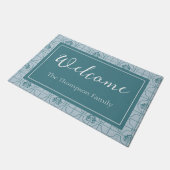 Geometrisches Lotus Grid-Muster - Der weiße Lotus Fußmatte (Schrägansicht)