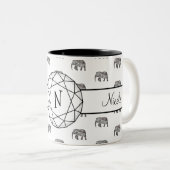 Geometrisches Monogramm, schwarz und weiß Zweifarbige Tasse (VorderseiteRechts)
