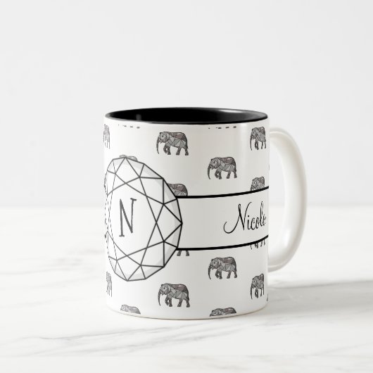 Geometrisches Monogramm, schwarz und weiß Zweifarbige Tasse (VorderseiteRechts)
