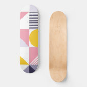 Geometrisches Muster 26 Skateboard (Vorderseite)