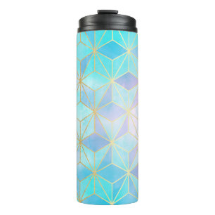 Geometrisches Muster aus eim Glas Thermosbecher