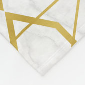 Geometrisches Muster aus weißem Marmor und Gold Fleecedecke (Ecke)