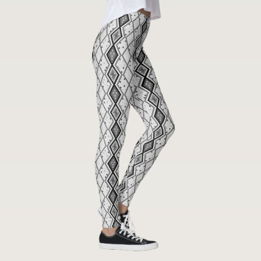 Geometrisches Muster aus weißen und grauen Sequine Leggings (Rechts)