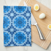 Geometrisches Muster der Blume in den Farbtönen vo Geschirrtuch (Viertel Falte)