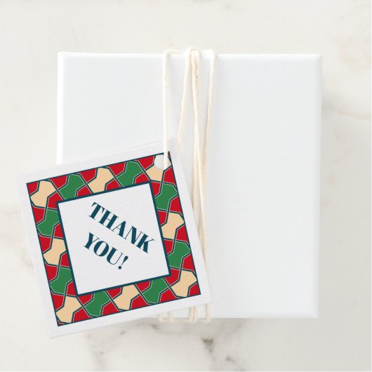 Geometrisches Muster der Krawatte Oriental Red Gre Geschenkanhänger (Beispiel)