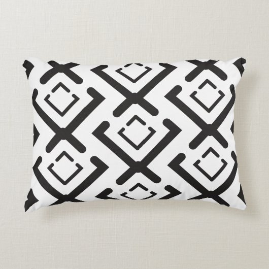Geometrisches Muster der schwarzen, geometrischen Dekokissen (Vorderseite)