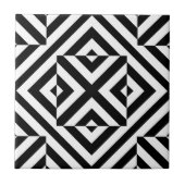 Geometrisches Muster für Schwarz-Weiß-Streifen Fliese (Vorderseite)