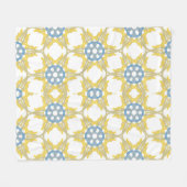 Geometrisches Muster in Gelb, Weiß und Blau. Fleecedecke (Vorderseite (Horizontal))