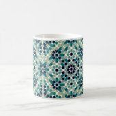Geometrisches Muster in grüner Farbe Kaffeetasse (Mittel)