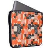 Geometrisches Muster in hellen Farbblöcken. Laptopschutzhülle (Vorne Rechts)