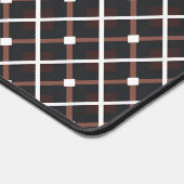 Geometrisches Muster in Schwarz und Braun Schreibtischunterlage (Ecke)