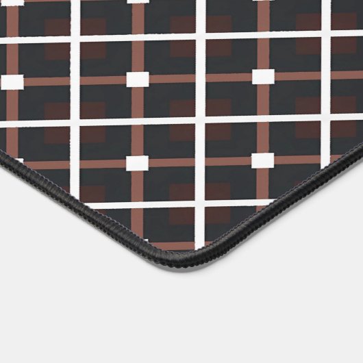 Geometrisches Muster in Schwarz und Braun Schreibtischunterlage (Ecke)