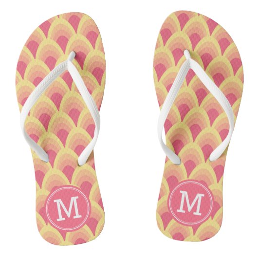 Geometrisches Muster mit rosa Blush Personalize Mo Badesandalen (Fußbett)