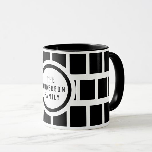 Geometrisches Muster Moderne Schwarz-Weiß-Tasse Tasse (VorderseiteRechts)