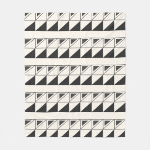 Geometrisches Retro-Muster für Schwarz und Weiß-Mi Fleecedecke