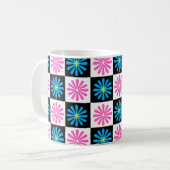 Geometrisches rosa blaues Blumenmuster Kaffeetasse (Vorderseite Links)