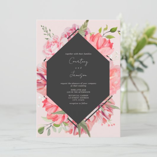 Geometrisches rosa florales Einladen zur Hochzeit Einladung (Stehend Vorderseite)