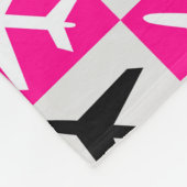 Geometrisches rosa Luftfahrzeug Fleecedecke (Ecke)