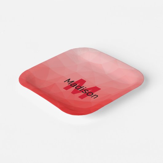 Geometrisches rotes Gradientenmuster Monogramm Pappteller (Gewinkelt)
