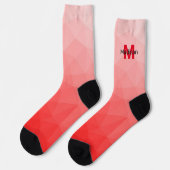 Geometrisches rotes Gradientenmuster Monogramm Socken (Linkes Detail)