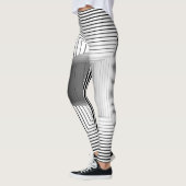 geometrisches Schwarz-Weiß-Muster Leggings (Links)