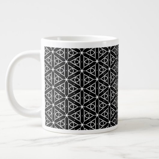 Geometrisches Schwarz-weißes und Silver Geometrism Jumbo-Tasse (Links)