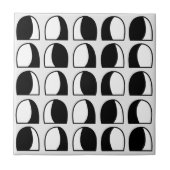 Geometrisches Schwarzweißmuster Fliese (Vorderseite)