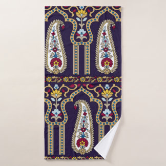 Geometrisches, traditionelles Paisleymuster mit Ra Badehandtuch