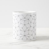 Geometrisches Weiß- und Silbermuster Jumbo-Tasse (Vorderseite)