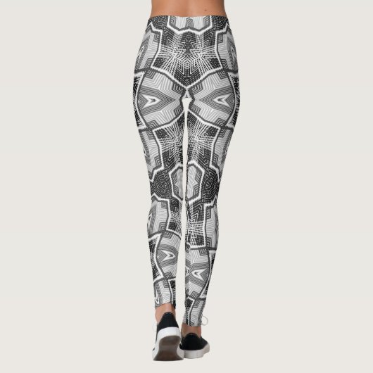 Geometrisches weißes, schwarzes Lochmuster Leggings (Rückseite)