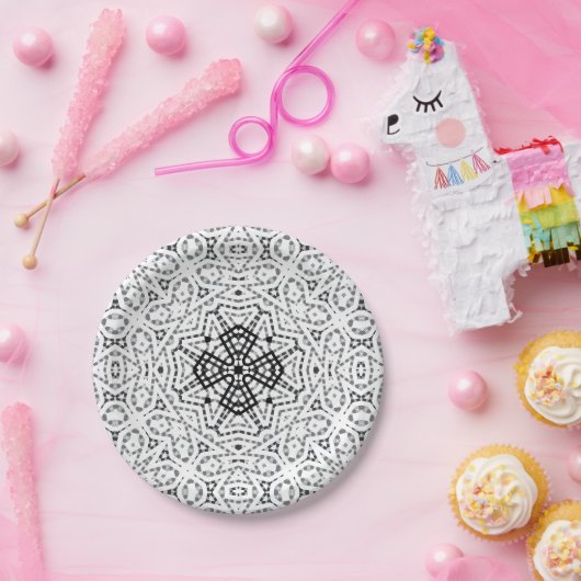 Geometrisches weißes und schwarzes Lochmuster Elsa Pappteller (Party)