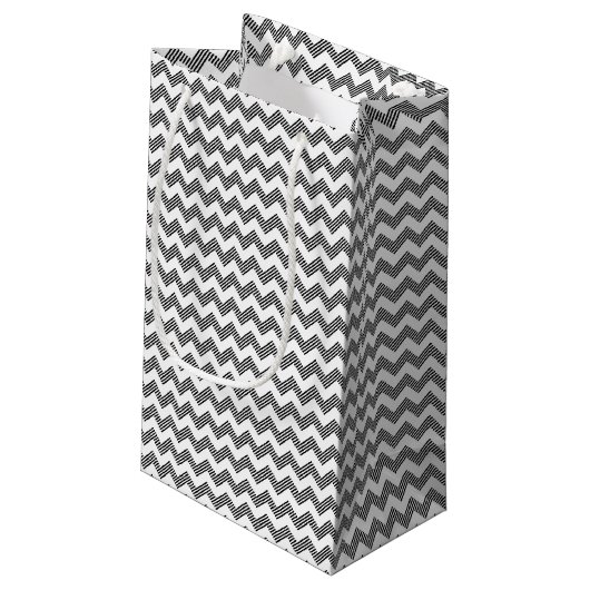 Geometrisches Zickzackmuster 2 Kleine Geschenktüte (Rückseite Schrägansicht)