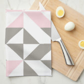 Geometrisches ZigZag für Rosa und Silber Geschirrtuch (Viertel Falte)