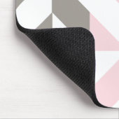Geometrisches ZigZag für Rosa und Silber Mousepad (Ecke)