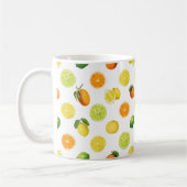 Geometrisches Zitrusfrucht-Erfrischungsmuster Kaffeetasse (Links)