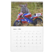 George die Maus in einem Blockhaufen Haus 2022 neu Kalender (Mär 2026)