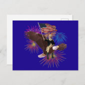 George Washington, der einen Adler mit einer Flagg Postkarte (Vorne/Hinten)