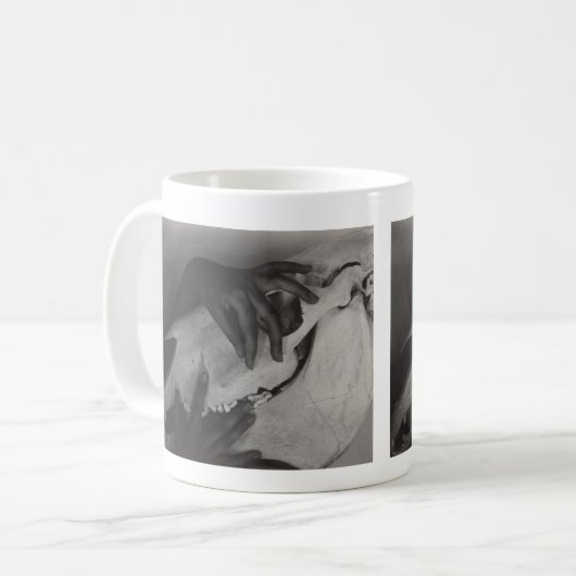 Georgia O'Keefe Hand Tasse (Vorderseite Links)