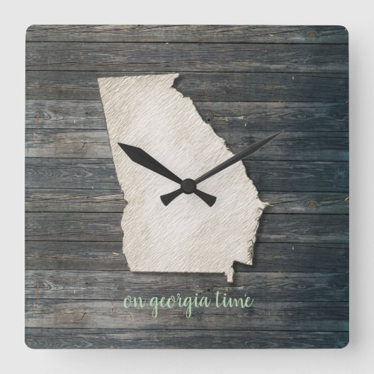 Georgia Wall Clock – Rustic Farmhouse State Decor Quadratische Wanduhr (Vorderseite)