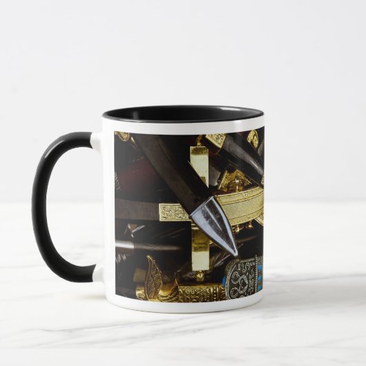 Gepäck, Dirks und Sabers Tasse (Links)