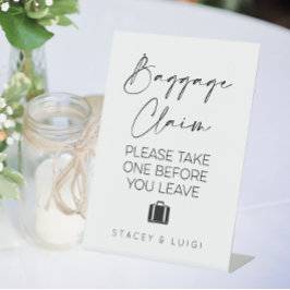Gepäckanforderung Minimalistisch Hochzeit Sockelschild